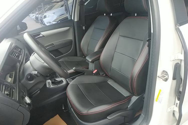 Used Volkswagen Gran Lavida 2013 1.6L Automatic Fashion Model Left Front Seat