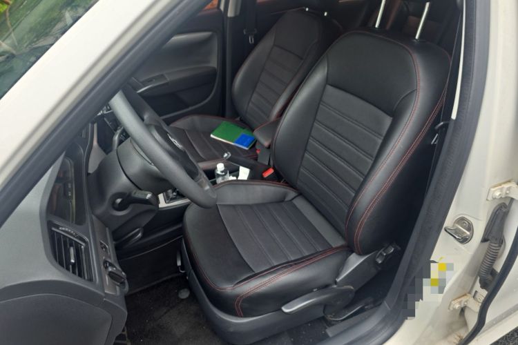Used Volkswagen Gran Lavida 2013 1.6L Manual Fashion Model Left Front Seat