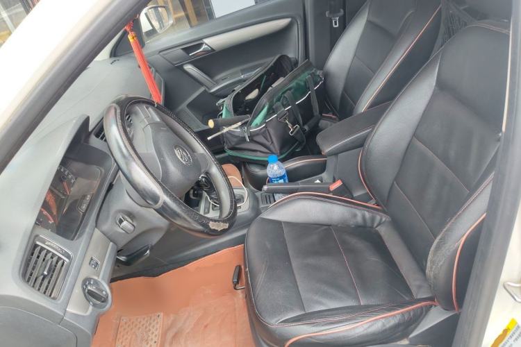 Used Volkswagen Gran Lavida 2013 1.6L Automatic Fashion Model Left Front Seat