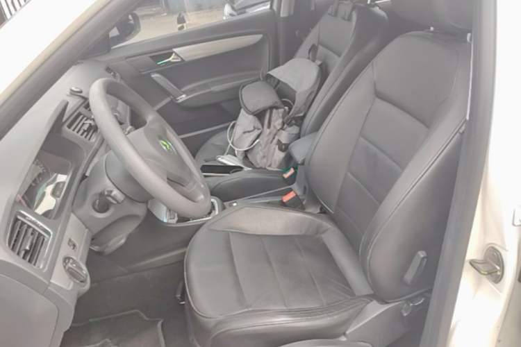 Used Volkswagen Gran Lavida 2013 1.6L Automatic Comfort Model Left Front Seat