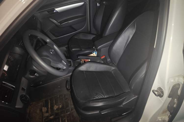 Used Volkswagen Gran Lavida 2013 1.6L Automatic Comfort Model Left Front Seat