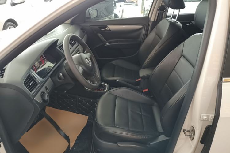 Used Volkswagen Gran Lavida 2013 1.6L Automatic Comfort Model Left Front Seat
