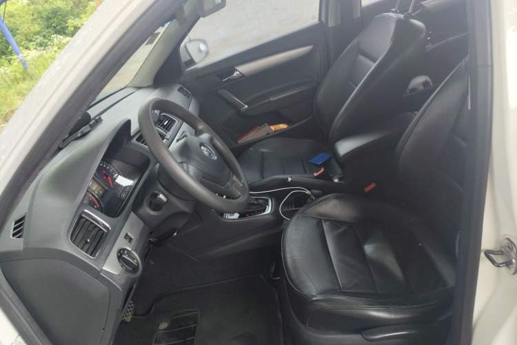 Used Volkswagen Gran Lavida 2013 1.6L Automatic Comfort Model Left Front Seat