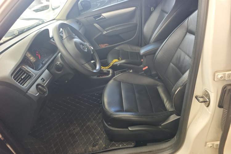 Used Volkswagen Gran Lavida 2013 1.4 TSI Automatic Comfort Model Left Front Seat