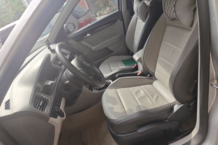 Used Volkswagen Gran Lavida 2013 1.6L Automatic Comfort Model Left Front Seat