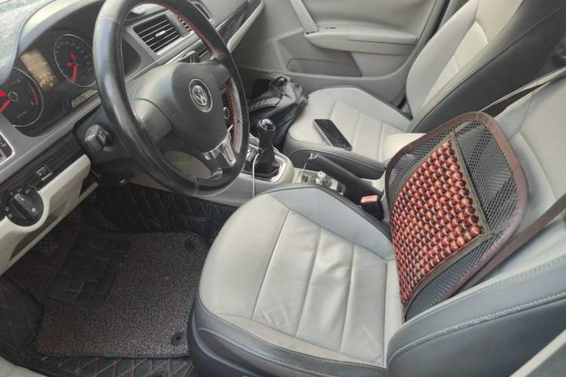 Used Volkswagen Gran Lavida 2013 1.6L Manual Comfort Model Left Front Seat