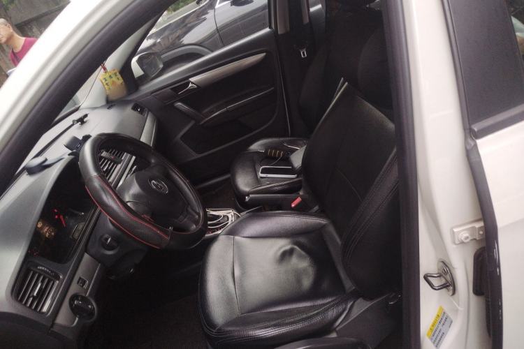 Used Volkswagen Gran Lavida 2013 1.6L Automatic Fashion Model Left Front Seat