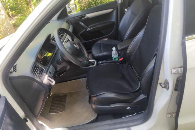 Used Volkswagen Gran Lavida 2013 1.4 TSI Automatic Comfort Model Left Front Seat