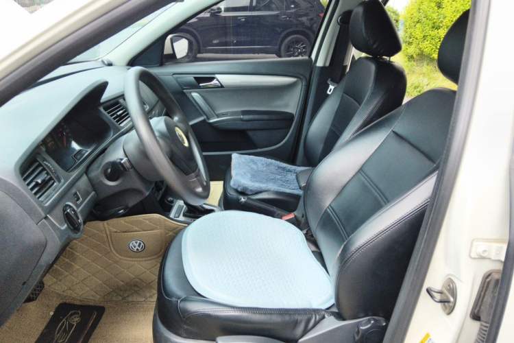 Used Volkswagen Gran Lavida 2013 1.6L Automatic Fashion Model Left Front Seat