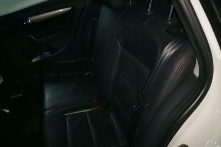 Used Volkswagen Gran Lavida 2013 1.6L Automatic Fashion Model Left Rear Seat