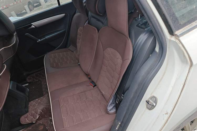Used Volkswagen Gran Lavida 2013 1.6L Automatic Comfort Model Left Rear Seat