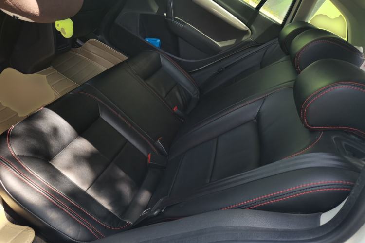 Used Volkswagen Gran Lavida 2013 1.6L Automatic Fashion Model Left Rear Seat