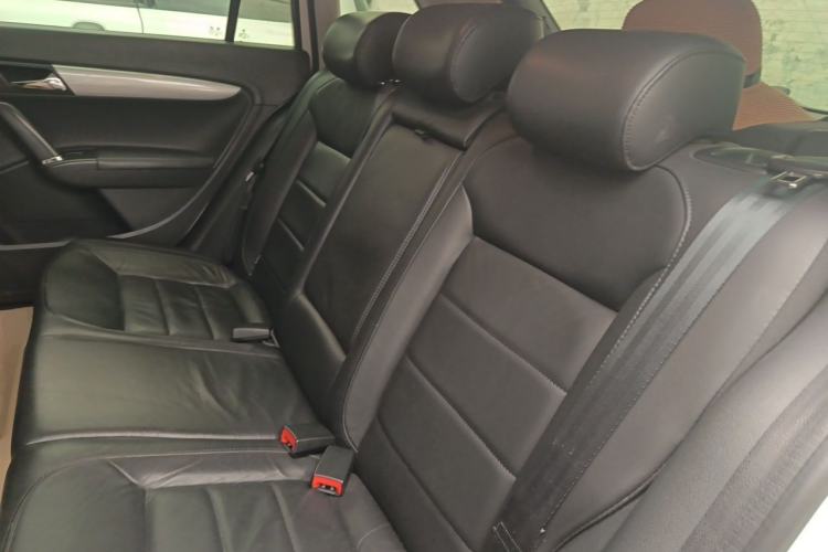 Used Volkswagen Gran Lavida 2013 1.6L Automatic Comfort Model Left Rear Seat