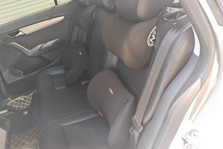 Used Volkswagen Gran Lavida 2013 1.6L Automatic Fashion Model Left Rear Seat