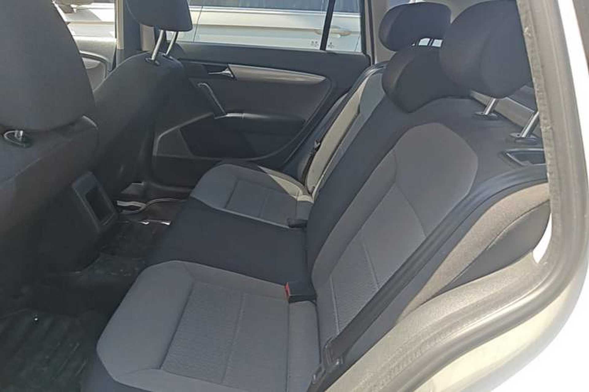 Used Volkswagen Gran Lavida 2013 1.6L Manual Fashion Model Left Rear Seat