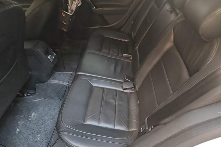 Used Volkswagen Gran Lavida 2013 1.6L Automatic Comfort Model Left Rear Seat