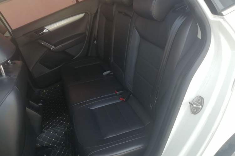 Used Volkswagen Gran Lavida 2013 1.4 TSI Automatic Comfort Model Left Rear Seat