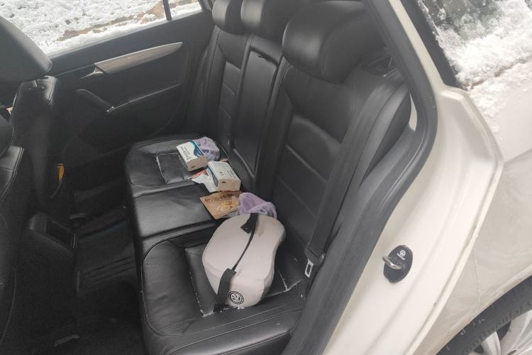 Used Volkswagen Gran Lavida 2013 1.6L Automatic Comfort Model Left Rear Seat