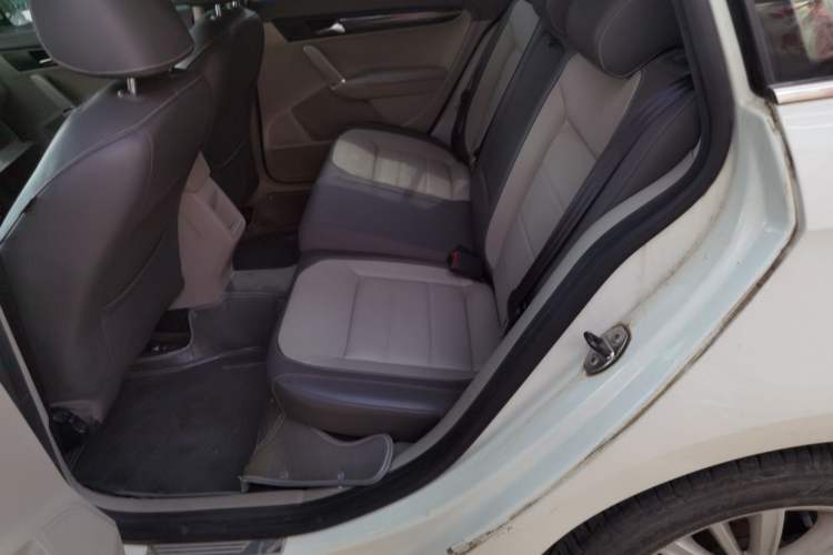Used Volkswagen Gran Lavida 2013 1.6L Automatic Comfort Model Left Rear Seat