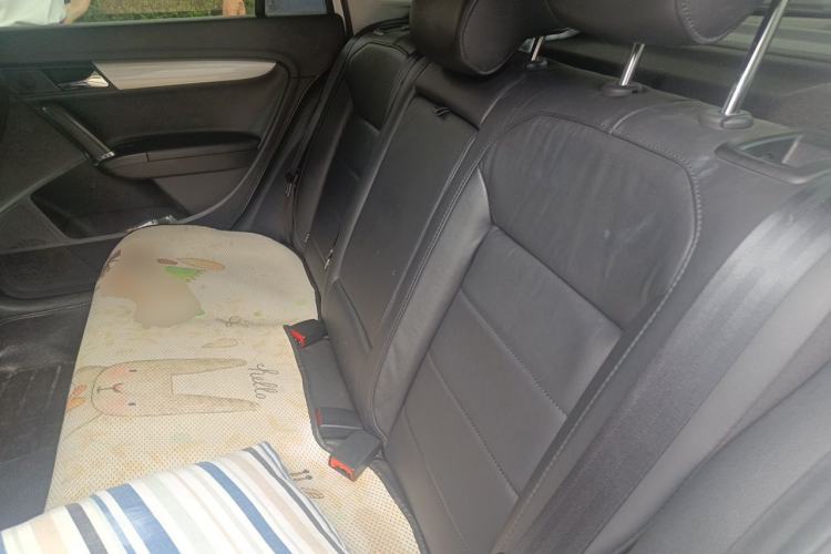 Used Volkswagen Gran Lavida 2013 1.6L Manual Fashion Model Left Rear Seat