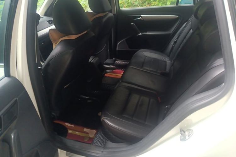 Used Volkswagen Gran Lavida 2013 1.6L Automatic Comfort Model Left Rear Seat