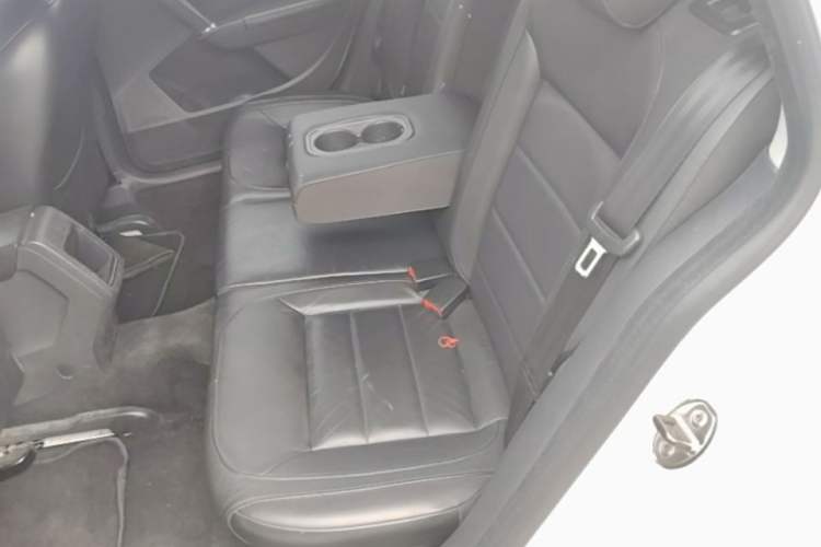 Used Volkswagen Gran Lavida 2013 1.6L Automatic Comfort Model Left Rear Seat