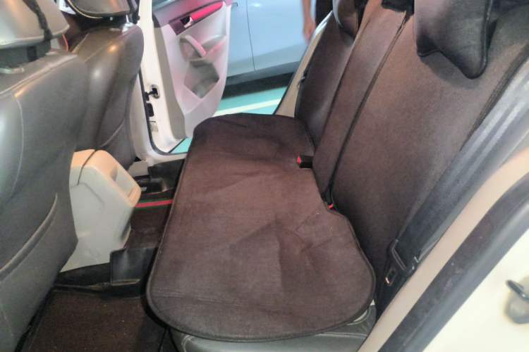 Used Volkswagen Gran Lavida 2013 1.6L Automatic Comfort Model Left Rear Seat