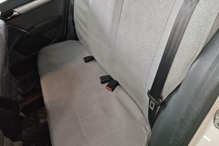 Used Volkswagen Gran Lavida 2013 1.6L Automatic Fashion Model Left Rear Seat