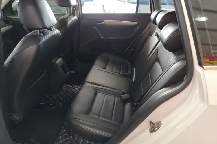 Used Volkswagen Gran Lavida 2013 1.6L Automatic Comfort Model Left Rear Seat