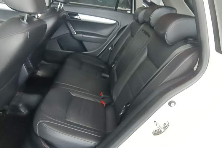 Used Volkswagen Gran Lavida 2013 1.4 TSI Automatic Comfort Model Left Rear Seat