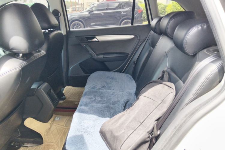 Used Volkswagen Gran Lavida 2013 1.6L Automatic Fashion Model Left Rear Seat