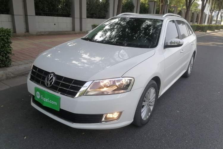 Used Volkswagen Gran Lavida 2013 1.6L Automatic Comfort Model Guazi used car, China used car export, Used car for sale, Used  cars, Cheapest cars for sale