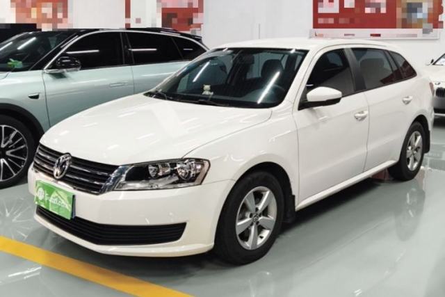 Used Volkswagen Gran Lavida 2013 1.6L Automatic Fashion Model
