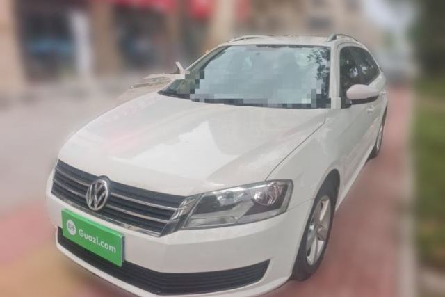 Used Volkswagen Gran Lavida 2013 1.6L Automatic Fashion Model