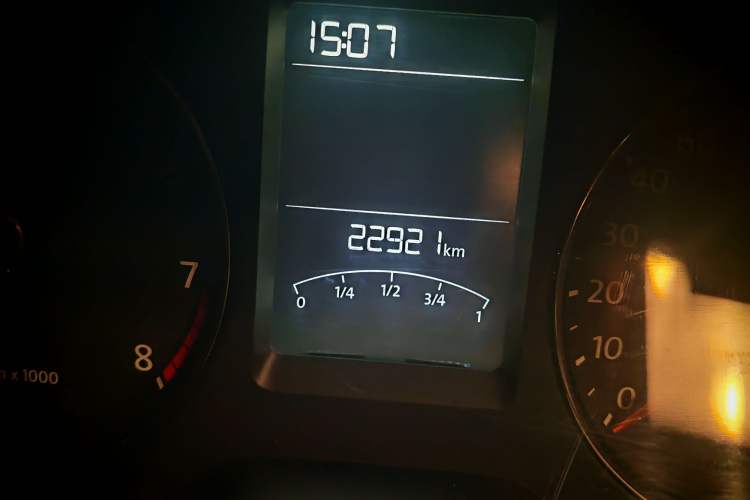Used Volkswagen Gran Lavida 2013 1.6L Manual Comfort Model Odometer Close Up