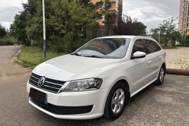Używany Volkswagen Gran Lavida 2013 1.6L Automatic Fashion Model