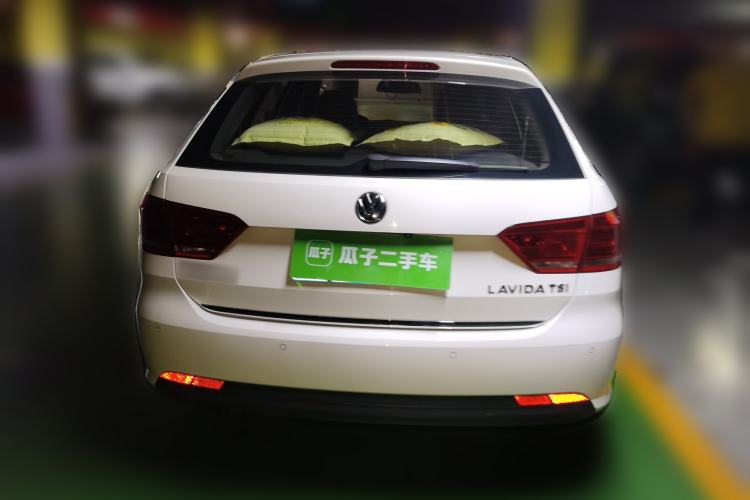 Used Volkswagen Gran Lavida 2013 1.4 TSI Manual Comfort Model Rear