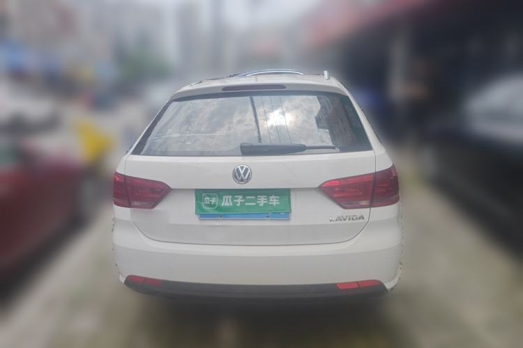 Used Volkswagen Gran Lavida 2013 1.6L Automatic Fashion Model Rear