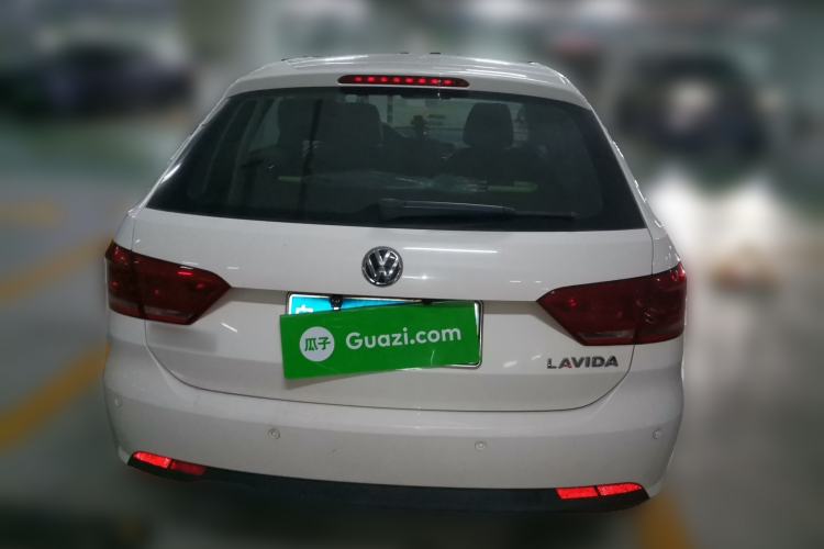 Used Volkswagen Gran Lavida 2013 1.6L Automatic Fashion Model Rear