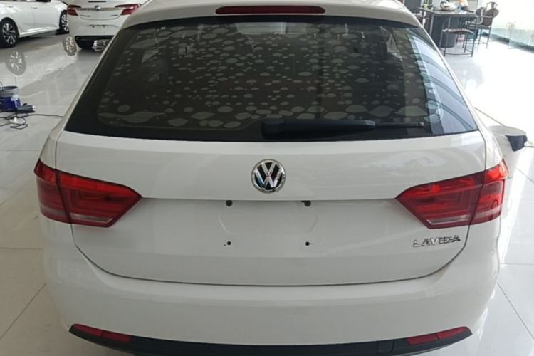 Used Volkswagen Gran Lavida 2013 1.6L Automatic Fashion Model Rear