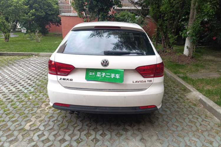 Used Volkswagen Gran Lavida 2013 1.4 TSI Manual Comfort Model Rear