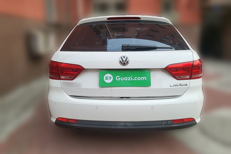 Used Volkswagen Gran Lavida 2013 1.6L Manual Comfort Model Rear