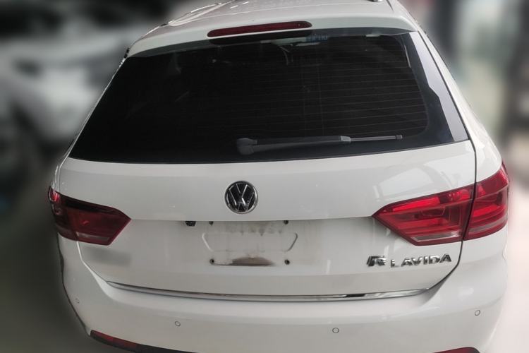 Used Volkswagen Gran Lavida 2013 1.6L Automatic Comfort Model Rear