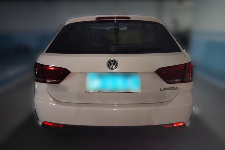 Used Volkswagen Gran Lavida 2013 1.6L Automatic Fashion Model Rear