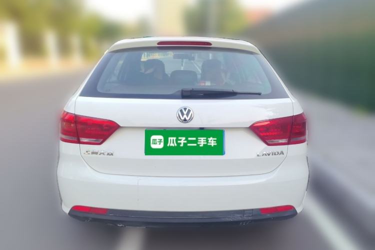 Used Volkswagen Gran Lavida 2013 1.6L Automatic Fashion Model Rear