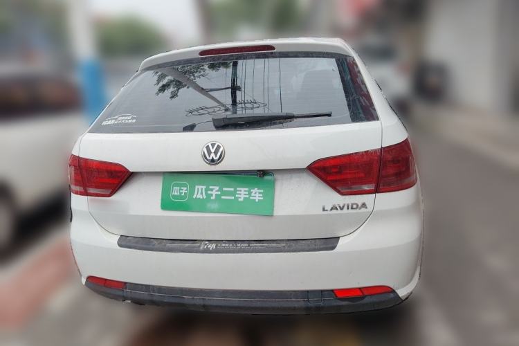 Used Volkswagen Gran Lavida 2013 1.6L Automatic Fashion Model Rear