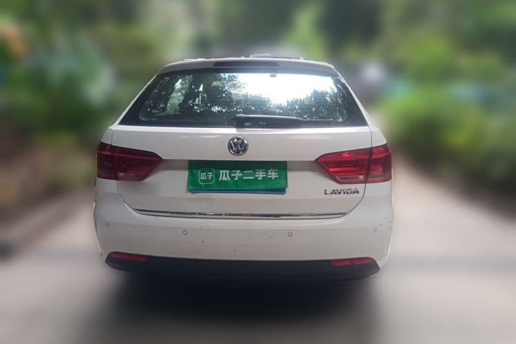 Used Volkswagen Gran Lavida 2013 1.6L Automatic Comfort Model Rear