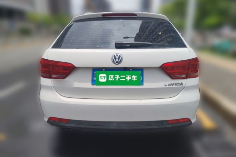 Used Volkswagen Gran Lavida 2013 1.6L Automatic Fashion Model Rear