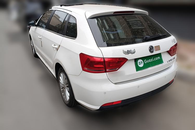 Used Volkswagen Gran Lavida 2013 1.4 TSI Automatic Comfort Model Rear Left 45 Deg