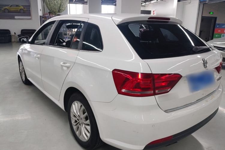 Used Volkswagen Gran Lavida 2013 1.4 TSI Automatic Luxury Model Rear Left 45 Deg